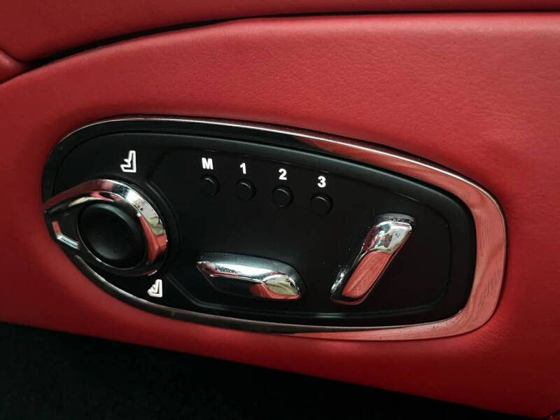 2018 Aston Martin DB11 V12