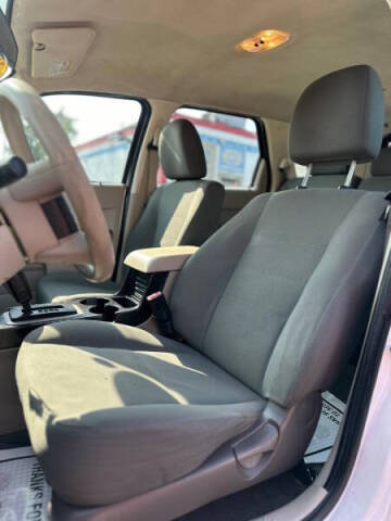 2010 Ford Escape XLS