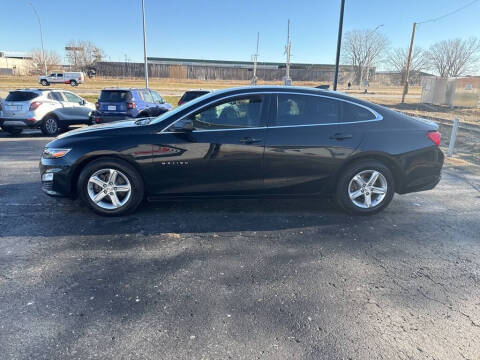 2019 Chevrolet Malibu for sale at Automart 150 in Council Bluffs IA