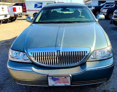 2006 Lincoln Town Car for sale at Dixie Motors Inc. in Tuscaloosa AL