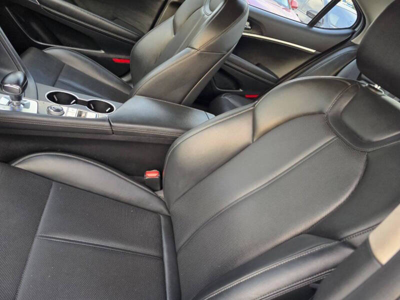 2020 Genesis G70 2.0T