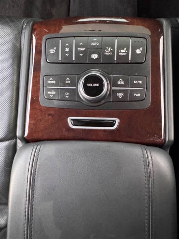 2012 Hyundai Equus