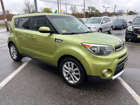 2018 Kia Soul +