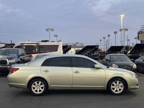 2008 Toyota Avalon XL