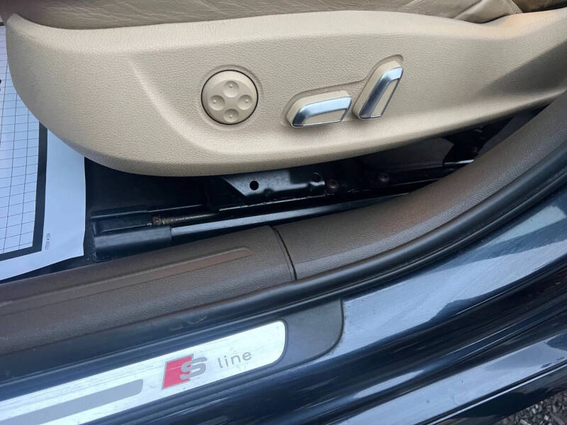 2016 Audi A4 2.0T quattro Premium Plus