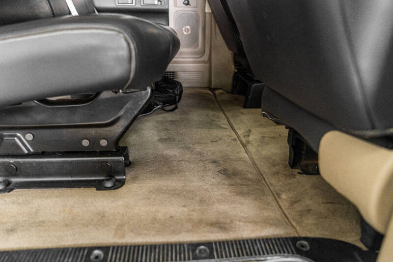 2010 Ford E-Series E-350 SD XLT