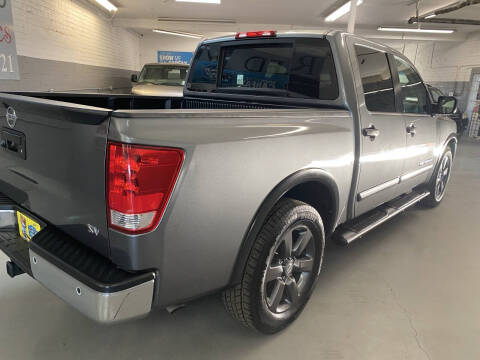 2015 Nissan Titan SV