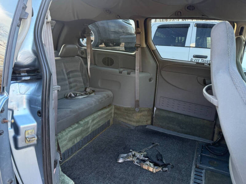 2005 Dodge Grand Caravan SE