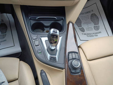 2017 BMW 3 Series 330e iPerformance