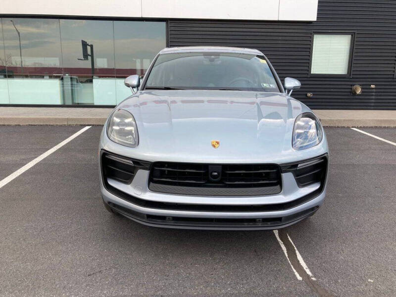 2025 Porsche Macan