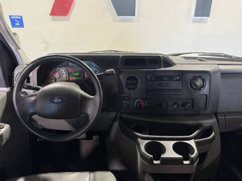 2011 Ford E-Series E-250
