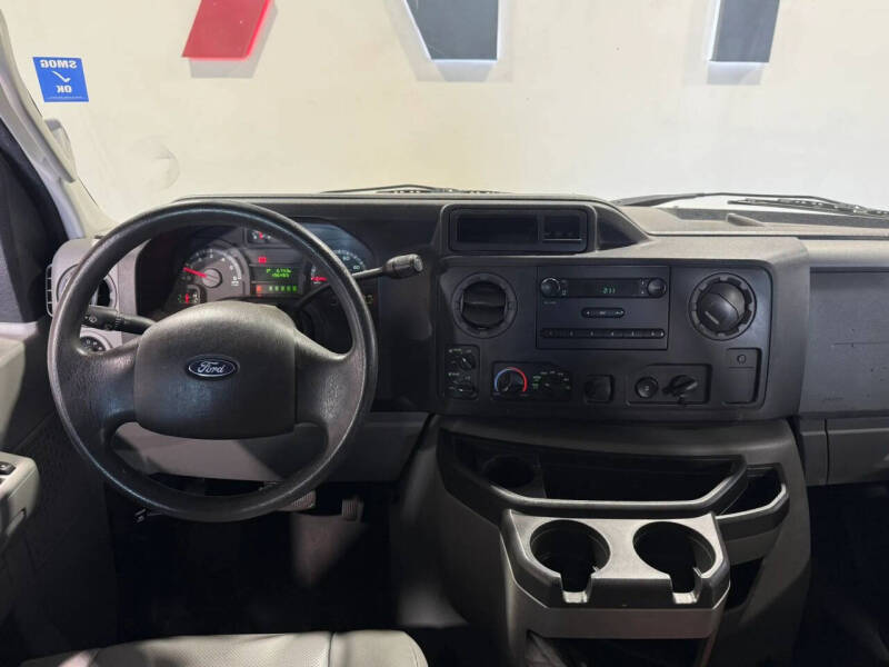 2011 Ford E-Series E-250