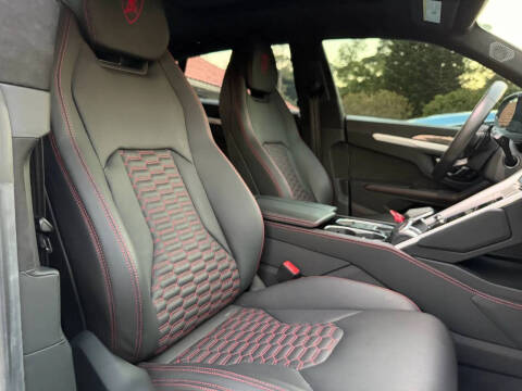 2022 Lamborghini Urus