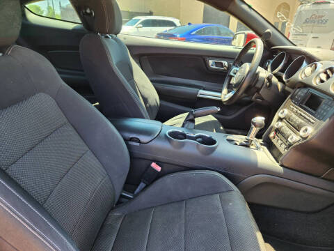 2015 Ford Mustang V6