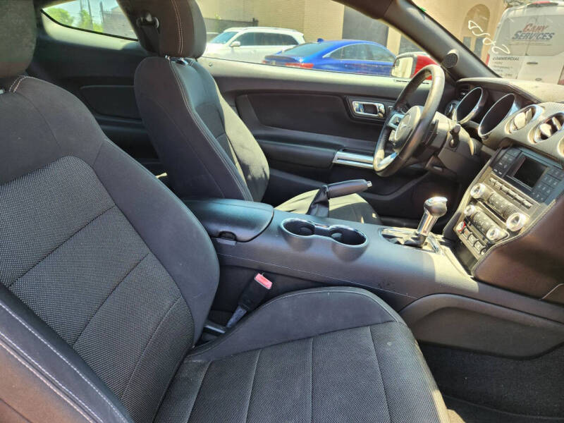 2015 Ford Mustang V6