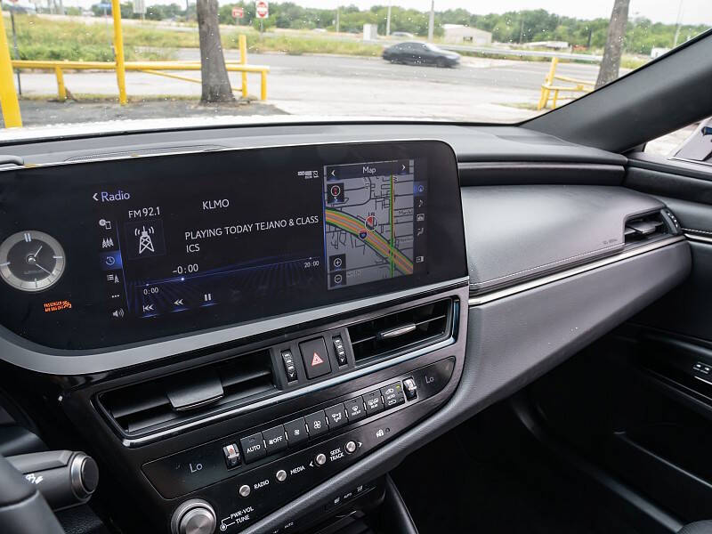 2022 Lexus ES 350