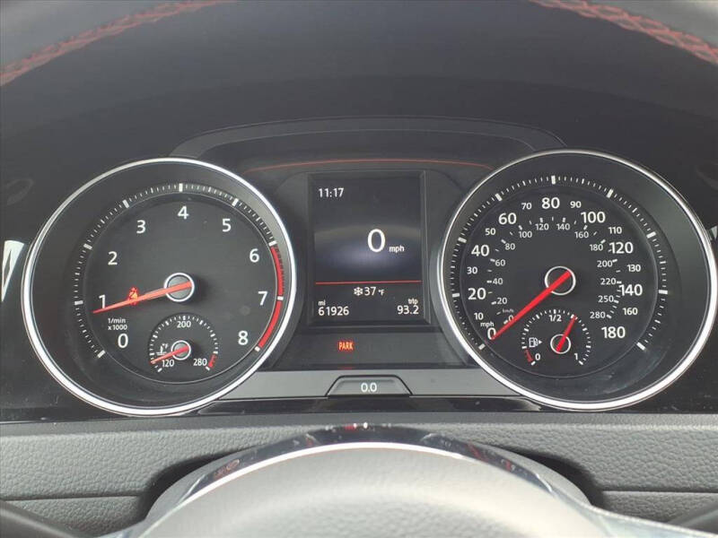 2019 Volkswagen Golf GTI S