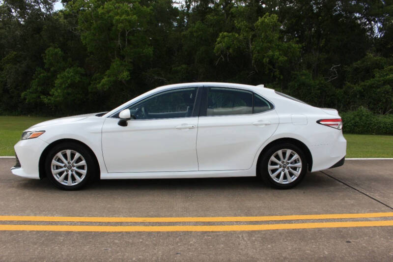 2020 Toyota Camry LE