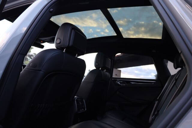 2023 Porsche Macan S