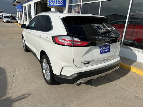2021 Ford Edge Titanium