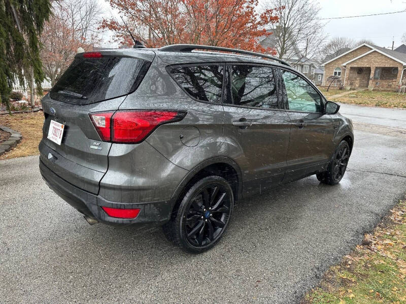 2019 Ford Escape SE