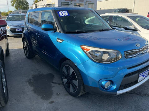 2017 Kia Soul +