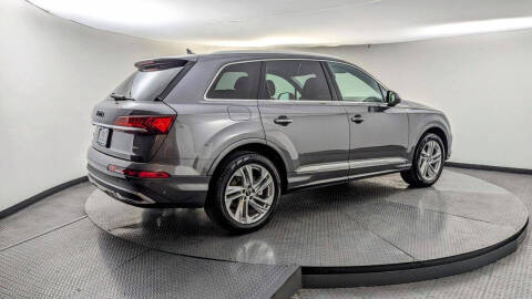 2022 Audi Q7 quattro Premium Plus 55 TFSI