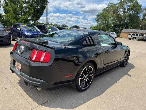 2011 Ford Mustang V6