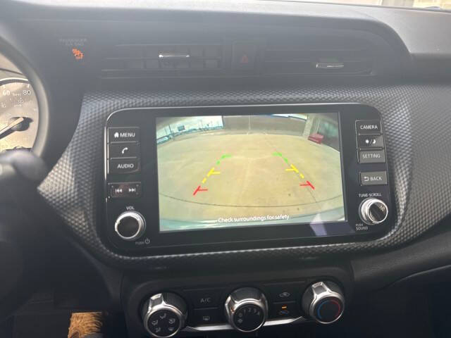 2023 Nissan Kicks SV