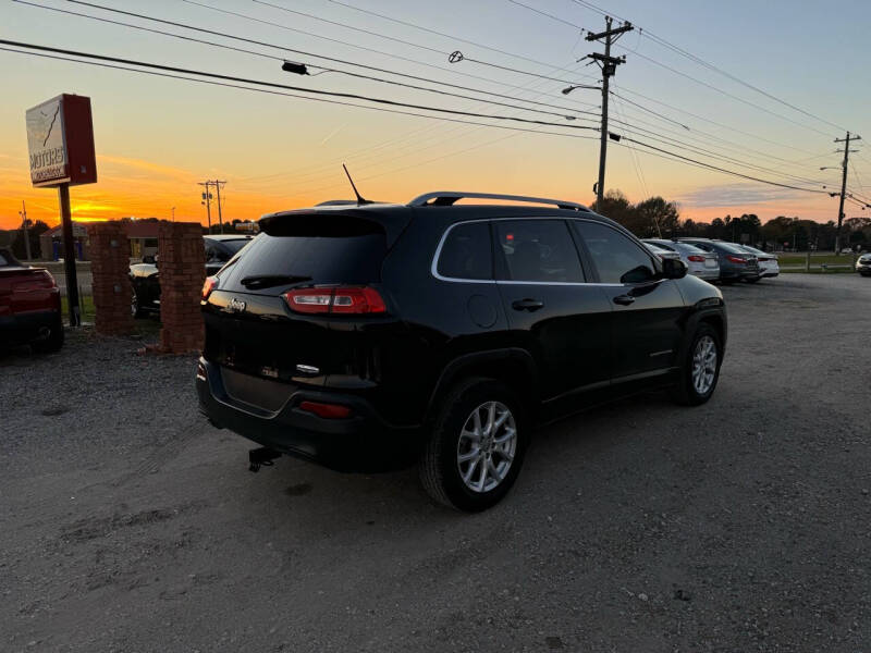 2016 Jeep Cherokee Latitude photo 7