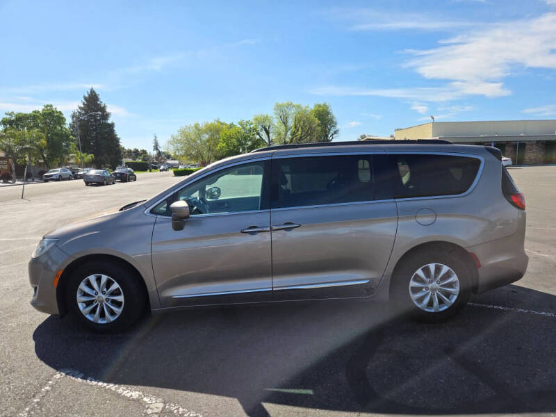 2017 Chrysler Pacifica