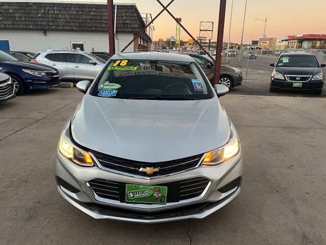 2018 Chevrolet Cruze LS's photo