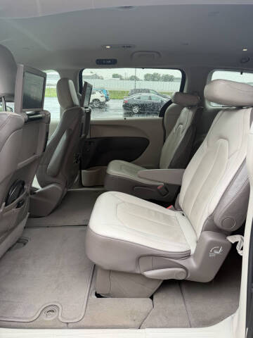 2019 Chrysler Pacifica Touring L Plus