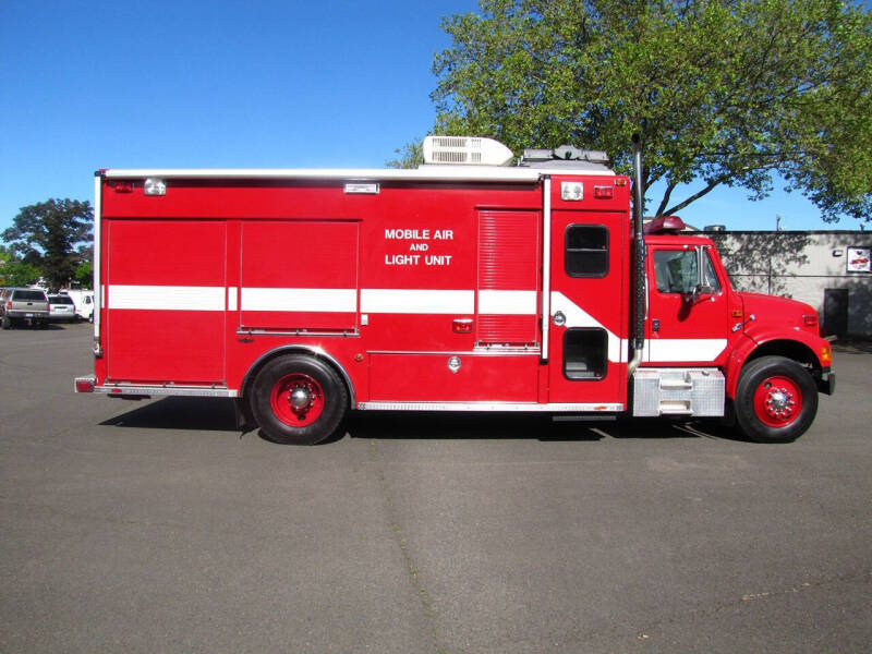 2000 International 4900