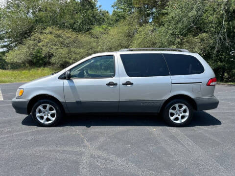 2001 Toyota Sienna LE