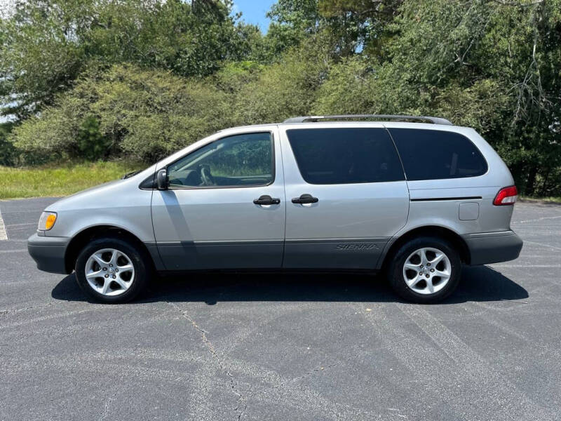 2001 Toyota Sienna LE