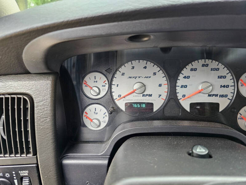 2005 Dodge Ram 1500 SRT-10