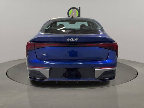 2025 Kia K5 EX