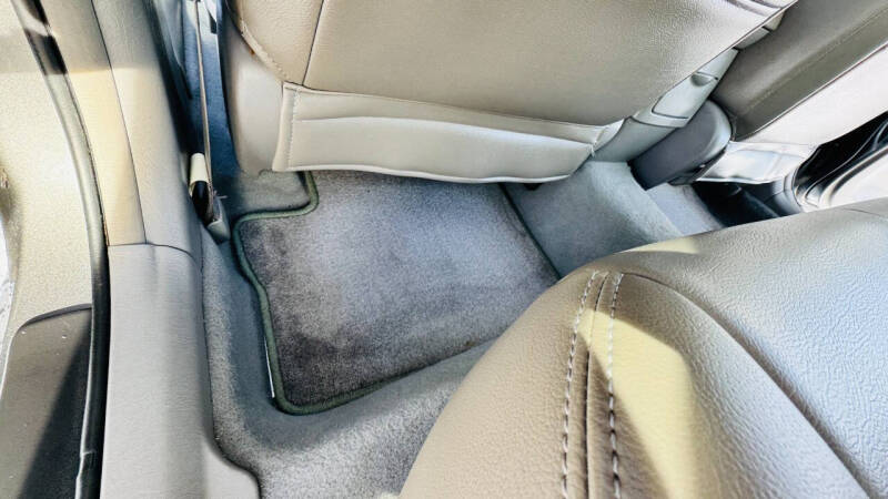 2007 Toyota Corolla LE