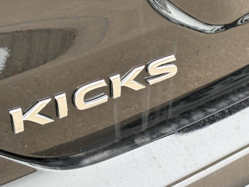 2025 Nissan Kicks Play S
