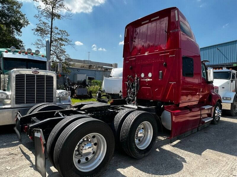 2018 International LT625