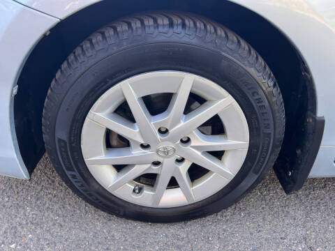 2012 Toyota Prius v Three