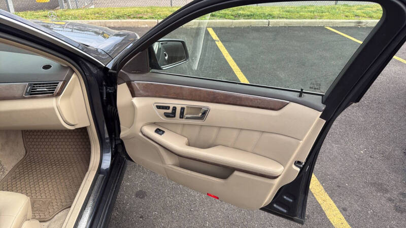 2011 Mercedes-Benz E-Class E 350 Luxury 4MATIC