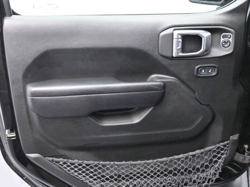 2021 Jeep Gladiator Willys