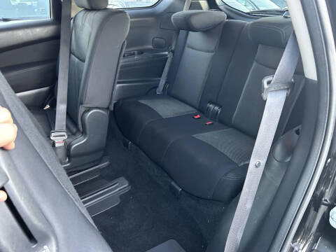 2017 Nissan Pathfinder SV