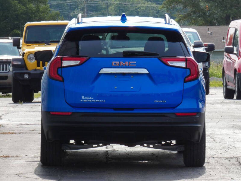 2024 GMC Terrain SLE