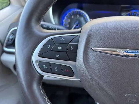 2017 Chrysler Pacifica Touring-L Plus