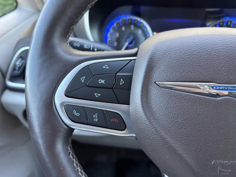 2017 Chrysler Pacifica Touring-L Plus