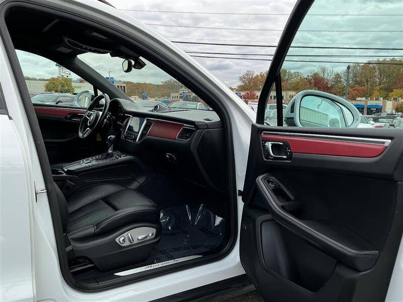 2018 Porsche Macan S