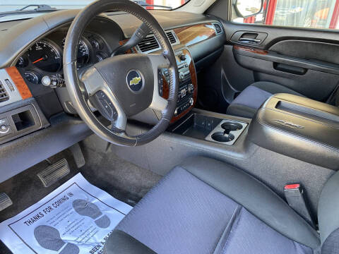 2011 Chevrolet Suburban LS
